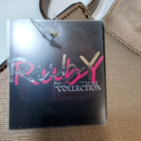 RUBY COLLECTION CROSS BODY BAG - Picture 7 of 8